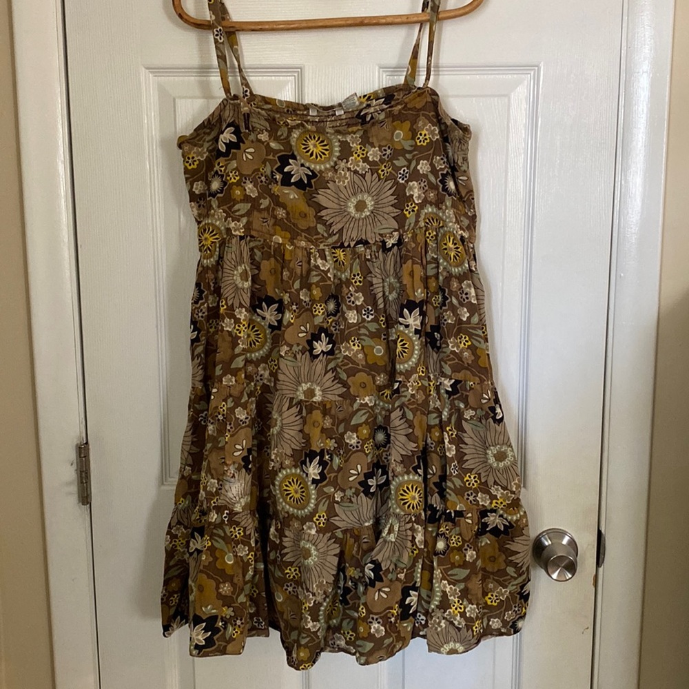 Y2K like sun flowy sun dress